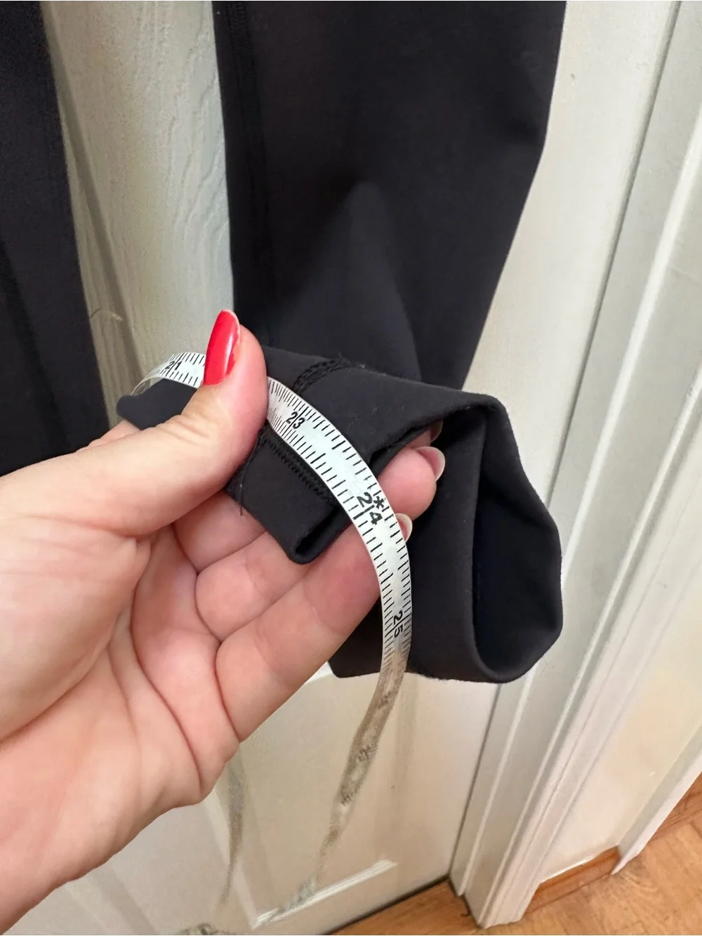 Lululemon Wunder Train High-Rise Tight 25" Black (First Release) leggings 6 - Picture 3 of 6